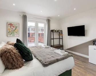 The Ideal Cosy Studio Perfect For You - Southall - Bedroom