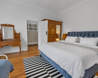 Cearc House - Bairnsdale - Bedroom