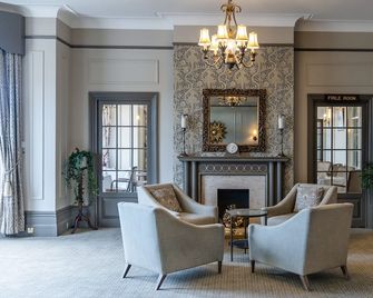 The Lansdowne, Eastbourne - איסטבורן - טרקלין