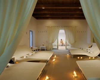Grand Hotel La Chiusa di Chietri - אלברובלו - ספא