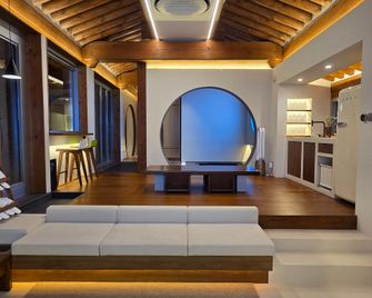 Hyu Stay - Gyeongju - Wohnzimmer