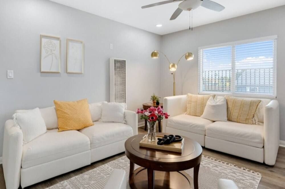 Leyla Pool Spa Min to Downtown Freeways Beaches - سان دييغو - غرفة معيشة