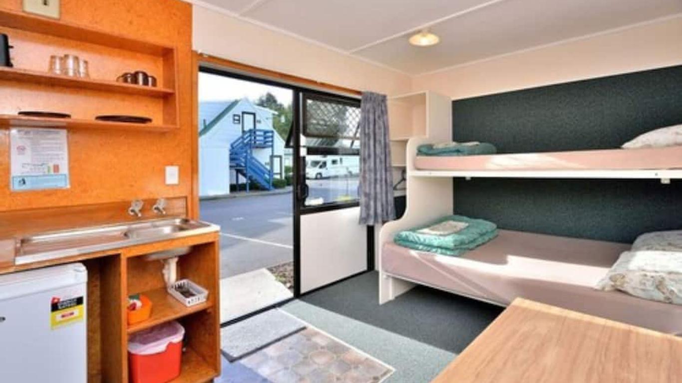 Auckland Northshore Motels & Holiday Park