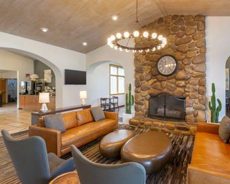Best Western Plus CottonTree Inn - North Salt Lake - Wohnzimmer
