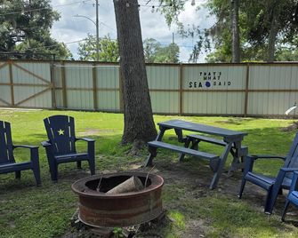 The Sea Shed - Perry - Patio
