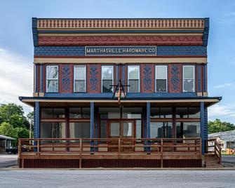 The Cyclist! Katy Trail comfort in Marthasville,MO - Marthasville - Edificio