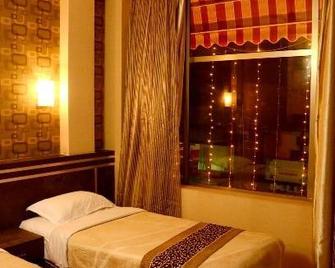 Hotel Kanisshk International - Raurkela - Bedroom