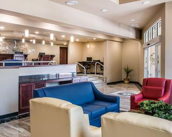 Quality Inn and Suites - Houghton - Lobby