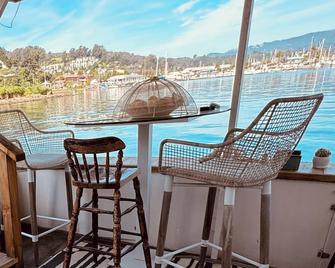 Acqua-suite. Experience luxury on the water in this amazing floating suite. - Sausalito - Balcón