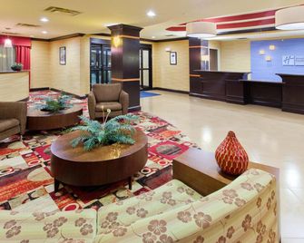 Holiday Inn Express & Suites Rome By IHG - Rome - Lobby