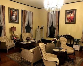 Whole Hearts Bed and Breakfast - Wellford