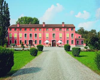 Hotel Villa Montanarini - Villarotta - Building
