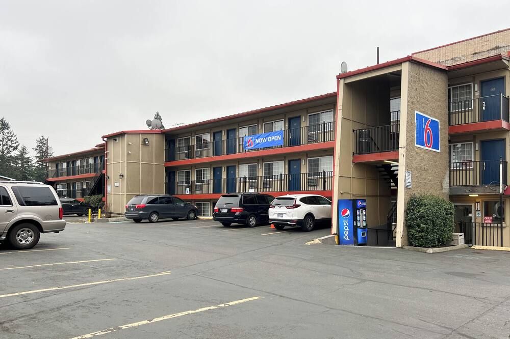 Motel 6 Portland Or Southeast - Portland - Edificio