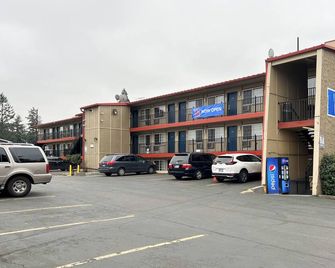 Motel 6 Portland Or Southeast - Portland - Edificio