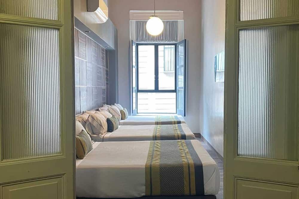 Hotel Principal thumbnail 2