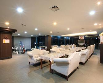 Hotel Valentine Gyeongju - גיאונגז'ו - טרקלין