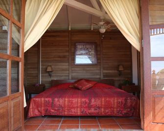 Statia Lodge - Oranjestad - Bedroom