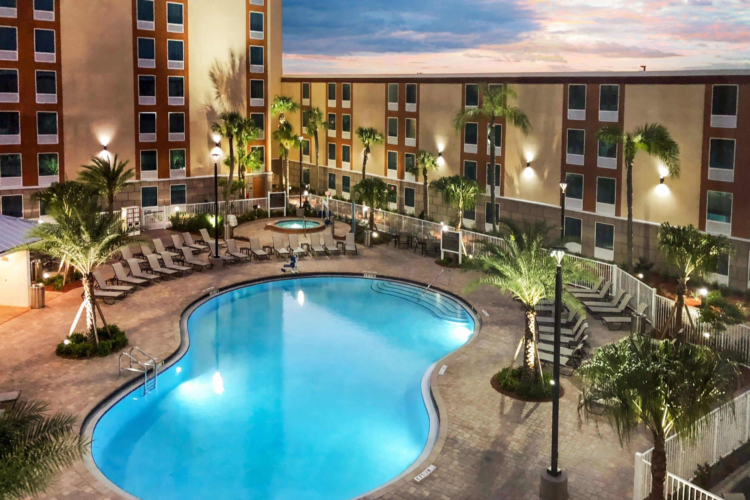 Radisson Hotel Orlando Lake Buena Vista South - Kissimmee - Piscina