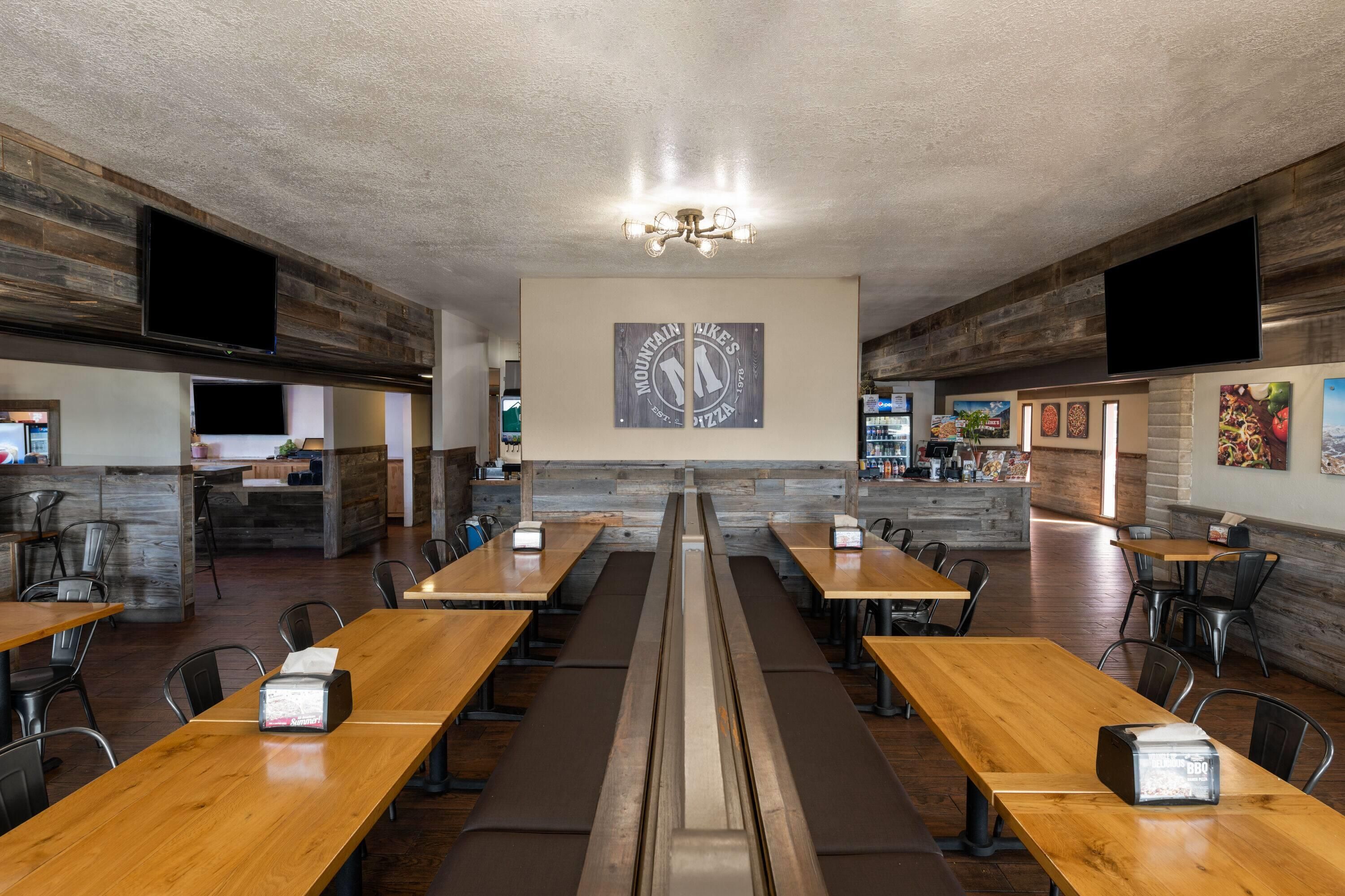 Super 8 by Wyndham Fort Bragg - פורט בראג - מסעדה