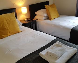 Crown Inn - Rhayader - Bedroom