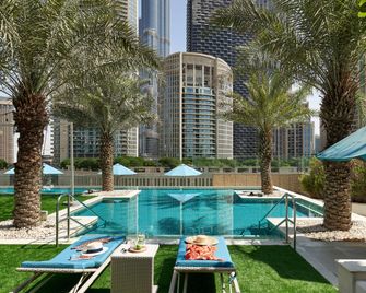 Sofitel Dubai Downtown - דובאי - בריכה