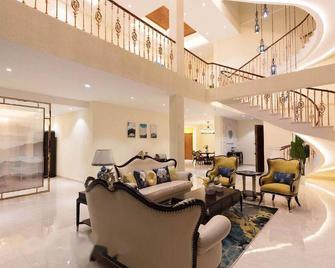 6-bedroom villa with 6 bathrooms located in Pila Drive,Sadog Tasi. Furnished! - Garapan - Lobby