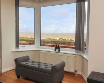 Flat 1, Sandridge Court, Country Holiday Cottage In Knott End-On-Sea - Poulton-le-Fylde - Living room