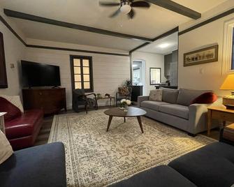 The Dam Crofter - Meaford - Sala de estar