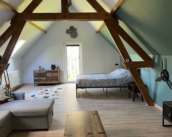 La ferme des 2 oliviers - 에어 쉬르 라리 - 침실