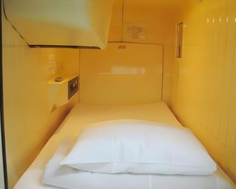 Capsule Hotel Famy (Male Guests Only) - Funabashi - Schlafzimmer
