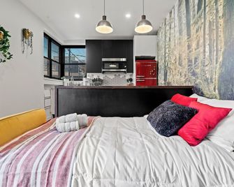 Fishtown Haven 2 King Beds with Gated Parking - Philadelphia - Camera da letto