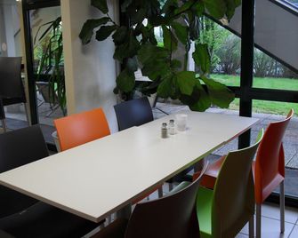 Premiere Classe Liege / Luik - Liège - Restaurant