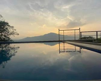 Terrace Cinnamon View - Ratnapura - Pool