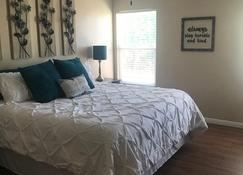 Beautiful Remodeled Townhouse! - Cedar City - Habitación