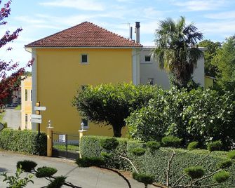 Résidence Le Beau Site - Capvern - Gebäude