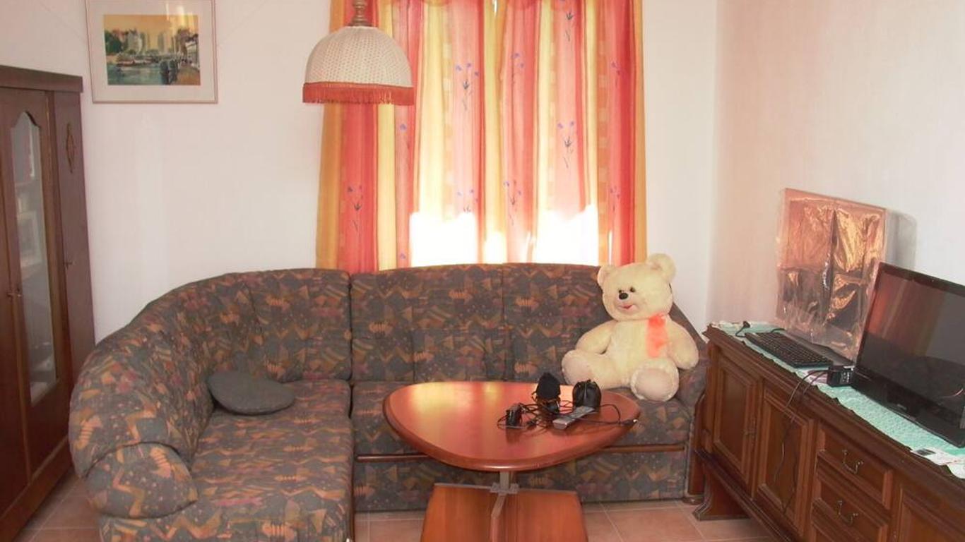 Gästezimmer Ferienwohnung Villa Alexa, Mit Wallbox