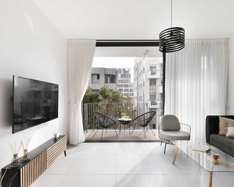Mate Allenby - By Homy - Tel Aviv - Living room