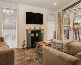 Westbrook Lodge, Family Friendly In Bowness-On-Windermere - Bowness-on-Windermere - Living room