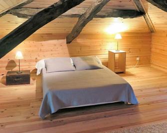 Stunning private villa for 6 guests with private pool, WIFI, TV, terrace, pets allowed and parking - Penne-d'Agenais - Chambre