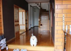 Guest House Mayuko no Yado (Family, group, traveli - Japanese-style room B - Hachinohe - Cầu thang
