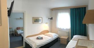 Hotel Remy - Bratislava - Schlafzimmer