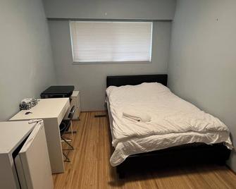 Brentwood Home - Burnaby - Bedroom