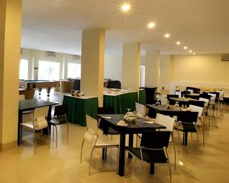 Griya Sintesa Hotel - Manado - Restaurant