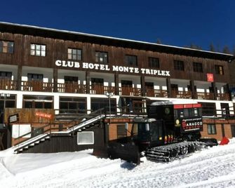 Hotel Monte Triplex - Sauze d'Oulx - Building