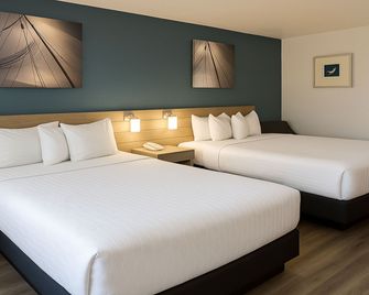 Rancho San Diego Inn & Suites - El Cajon
