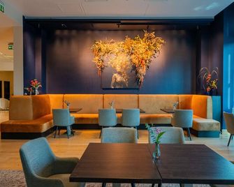 DoubleTree by Hilton Oradea - אוראדיה - טרקלין