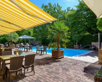 Mercure Hotel Hannover Medical Park - Hannover - Pool