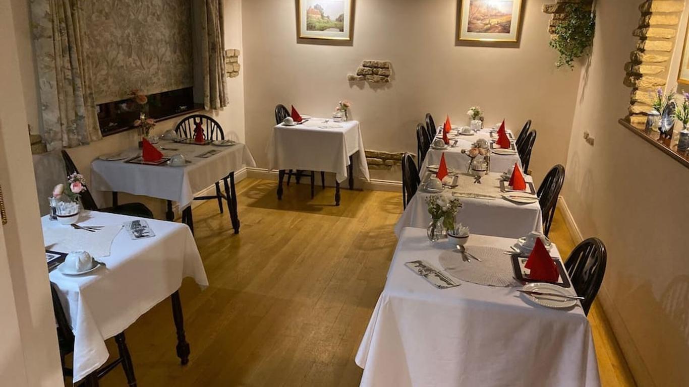 Cotswold House