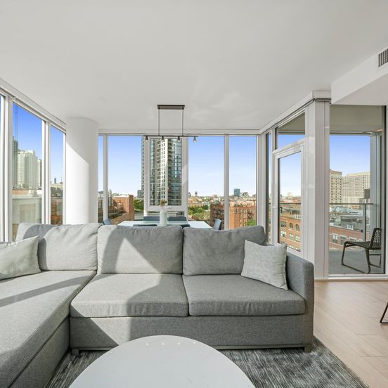 Living room view of Level Chicago - River North