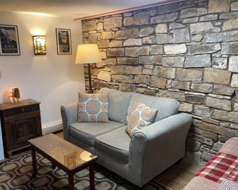 스톤 하우스 인 - 크로퍼드 - 거실